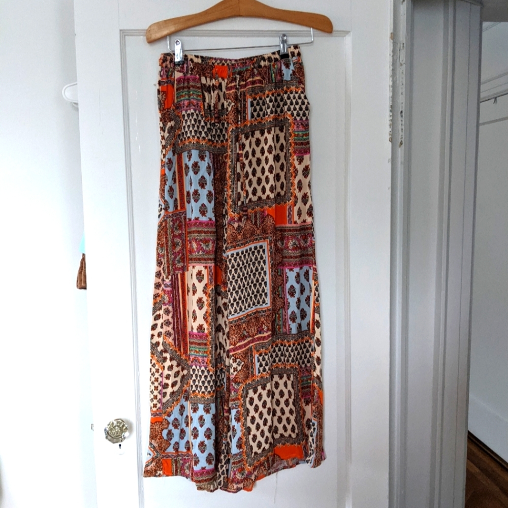 Wide summer viscose pants with 2 side packets